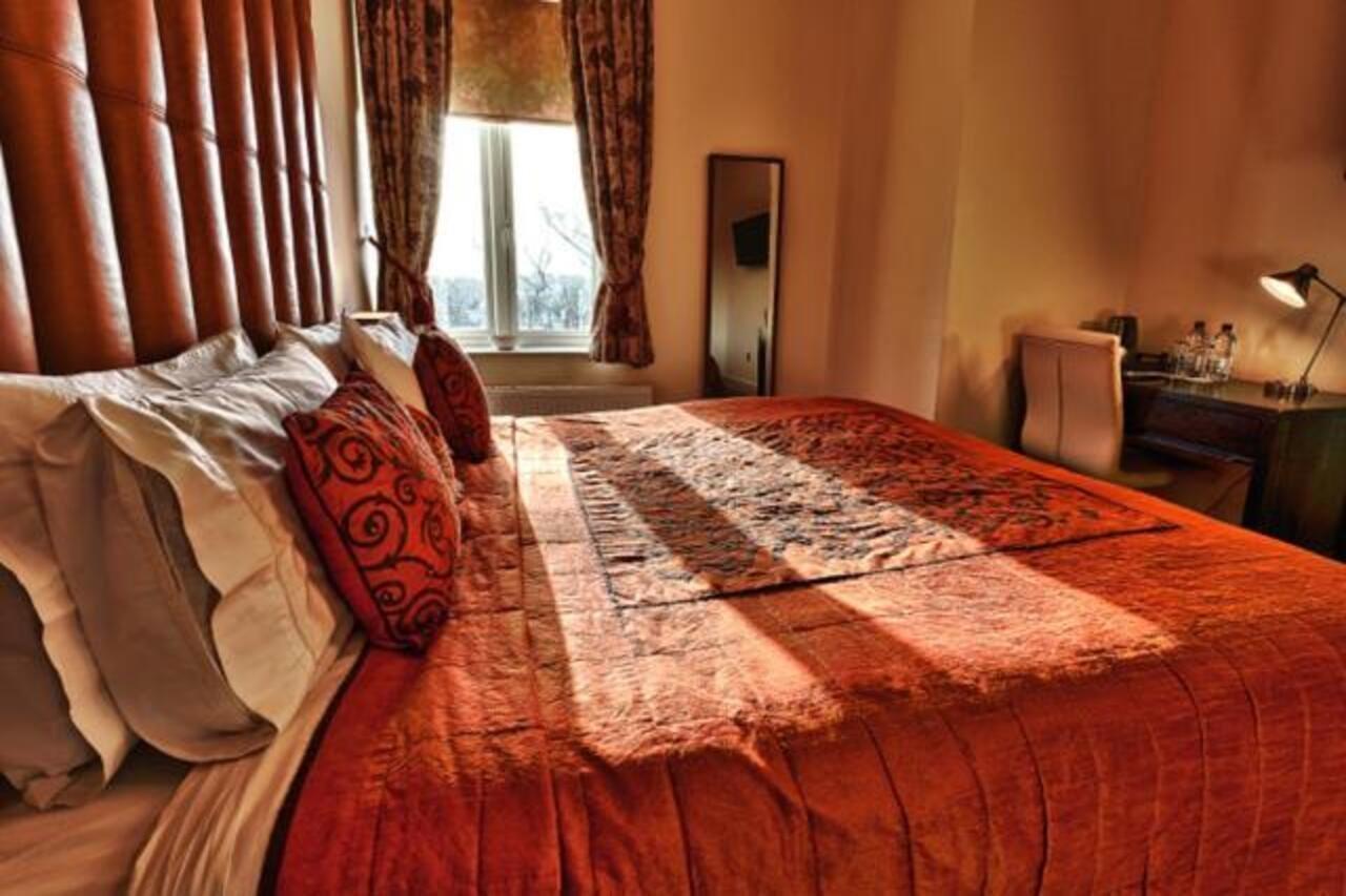 Space Boutique B&B - With Free Private Car Park Llandudno Exteriör bild