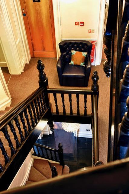 Space Boutique B&B - With Free Private Car Park Llandudno Exteriör bild