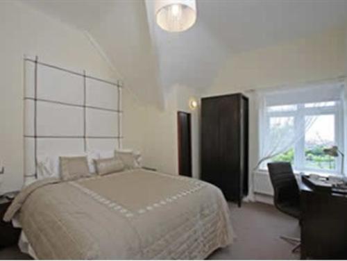 Space Boutique B&B - With Free Private Car Park Llandudno Exteriör bild